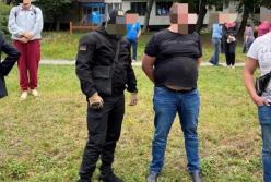 В Тернополе два чиновника Фискальной службы "погорели" на взятке (фото)