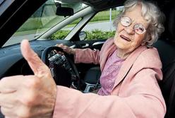 50 лет ездила без водительских прав: задержана пенсионерка в Италии