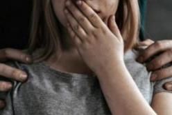 На Тернопольщине пенсионер развращал семилетнюю девочку 