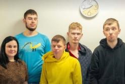 Як оселитися вдома: Швейцарія допомагає людям з інвалідністю в Україні здобути самостійність