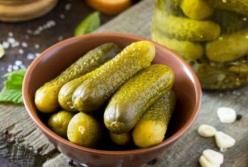 Врачи рассказали о пользе соленых огурцов для здоровья