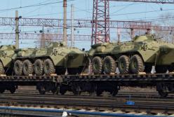 Россия переместила на Донбасс колонну военной техники