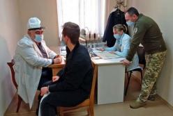 У Миколаєві мобілізованого 18 діб утримували в ТЦК зі зламаними ребрами, доки вони не зрослися