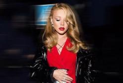 У Тины Кароль заметно округлился животик, скрывать уже не получается (фото)