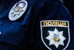 Трагедия в Киеве: девушка выпала из окна многоэтажки