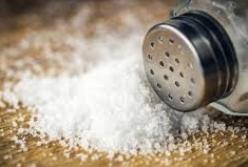 Эксперты рассказали о вреде полного отказа от соли