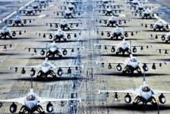 "Готові перейти до наступу": США стягнули в Європу багато літаків 