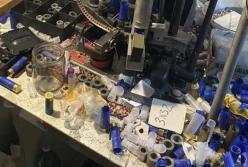 В Киеве мастерская подпольно производила боеприпасы