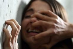 На Черниговщине мужчина изнасиловал девочку-подростка