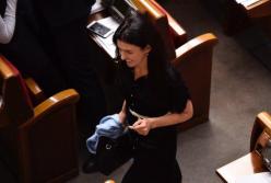 Нардеп-кнопкодав "забыла" перечислить свою зарплату на благотворительность? (фото)