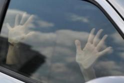 Начал душить и пытался изнасиловать: на Николаевщине водитель напал на попутчицу