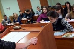 В Минобразования назвали даты старта обучения в ВУЗах