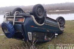 На Черниговщине легковушка утонула в Десне, водитель погиб