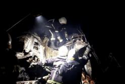 В Николаевской области от столкновения загорелись два грузовика, есть погибшие (фото)