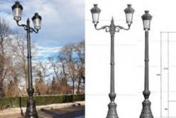Переплатили вдвое: "испанские" фонари возле Верховной Рады оказались китайскими