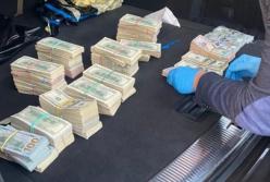 У волынского таможенника изъяли более $700 тысяч (видео)