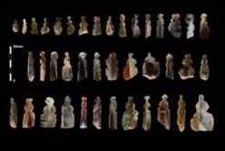 Ученые нашли загадочные статуэтки в захоронении, которому 10 тысяч лет 