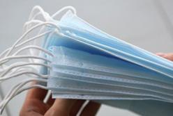 На Буковине мужчина продавал просроченные маски и антисептики