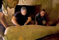 В Египте откопали 27 древних саркофагов (Фото)