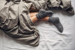 Эксперты рассказали, почему нельзя спать в носках