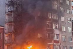 У Чернігові дрон влетів у 5-поверхівку, в будинку велика дірка, є жертви: відео моменту прильоту