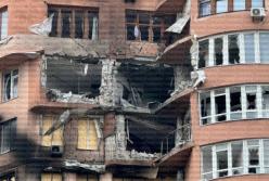 В Одесі після дронової атаки пошкоджені 15 будинків, головна синагога, прямі влучання у висотки: нові фото та відео