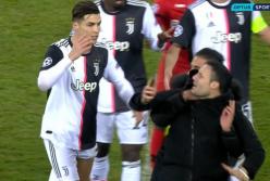 Фанат Роналду набросился на футболиста во время игры (видео)