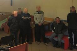 На Житомирщине бандиты держали в рабстве группу мужчин (фото)