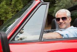 Как распознать кризис среднего возраста: 8 основных признаков