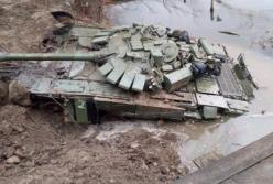 Біля Куп'янська окупанти з бронетехнікою втопилися в річці