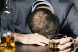 Врачи назвали ранние симптомы проявления алкоголизма