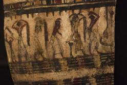 Археологи обнаружили саркофаг с изображением леопарда