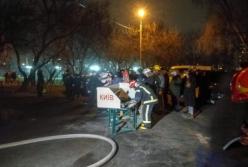 В Киеве горит многоэтажка: людей эвакуируют, есть погибшие