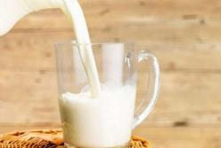 Ученые рассказал об опасности употребления молока