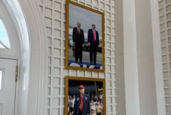 У вестибюлі Білого дому з'явилася спільна фотографія Трампа і Путіна