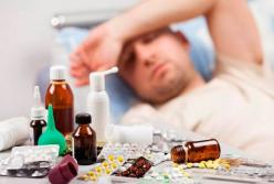 Врачи назвали способы самолечения, которые опаснее самих заболеваний