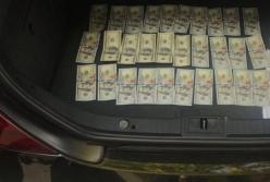 В Киеве мошенники вымогали $18 тысяч за "должность помощника нардепа"