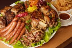 Медики назвали продукты, которыми опасно закусывать алкоголь