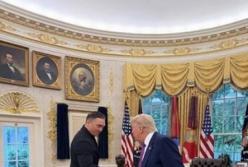 Олександр Усик зустрівся з Дональдом Трампом у Білому домі