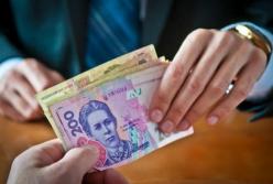 В Херсоне за получение взятки задержали начальника управления ГФС в области (фото)