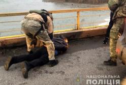 В Мариуполе разоблачили крупную сеть наркотрафика и изъяли психотропов на 1,5 млн гривен (фото)