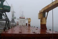 В Херсон под видом песка пытались ввезти опасные отходы (фото)