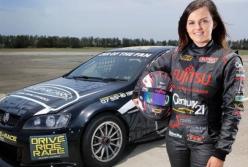 Гонщица ушла из спорта и стала порноактрисой (фото)