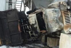 Под Харьковом перевернулся и загорелся грузовик с зерном, есть погибший