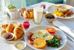 Ученые назвали виды завтраков, которые напрасно считаются полезными