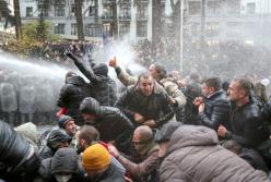 Протестующих в Тбилиси разогнали водометами (видео)