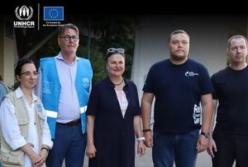 Посол ЄС відвідала харківський транзитний центр для евакуйованих з прифронтових зон