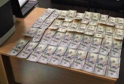 В Харькове судья требовала взятку за возвращение изъятых денег