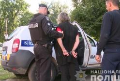 Женщина стреляла, а потом с топором напала на стоматолога под Винницей