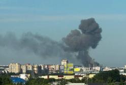У Росії атаковано НПЗ та військовий завод: відео моменту польоту ракети "Фламінго"